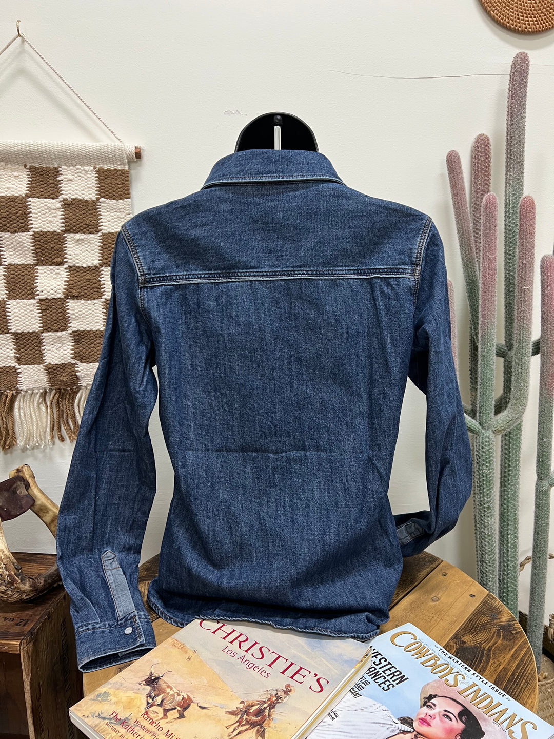 Ariat: Denim Button-Up{LARGE LEFT ONLY}