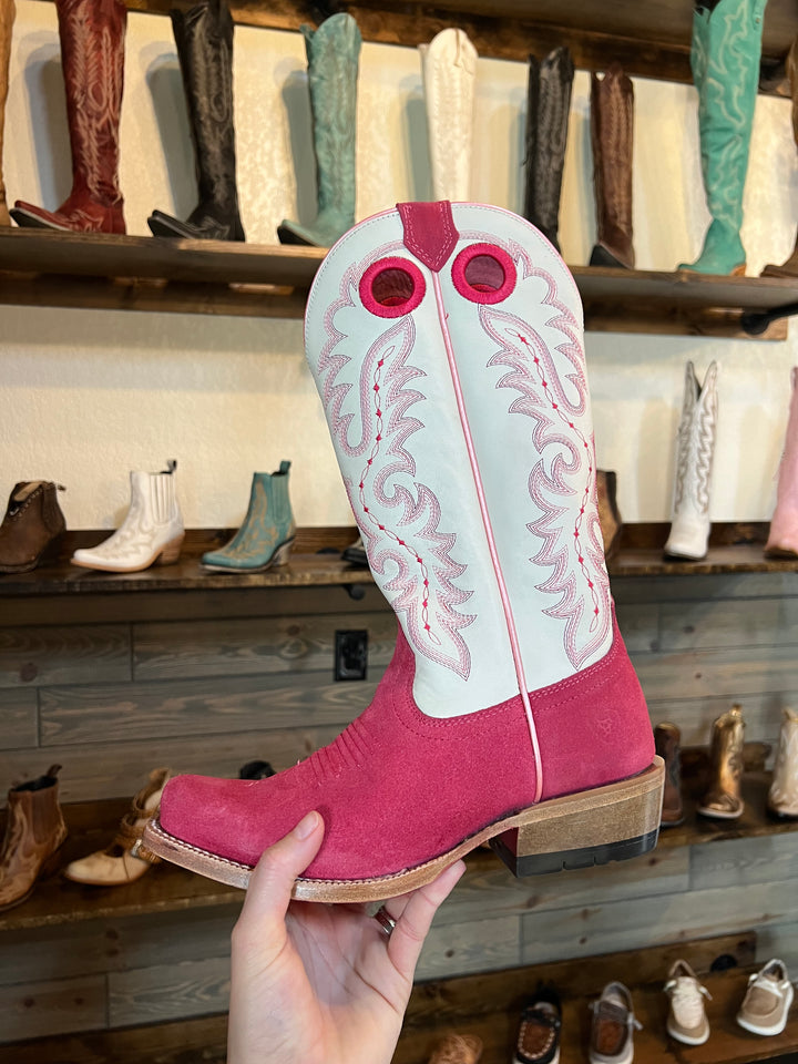 Ariat: Futurity Azalea Rough Out Boots